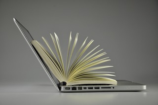 laptop-819285_1920.jpg